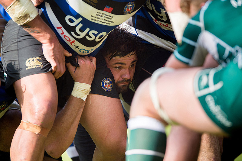 Elliott Stooke of Bath Rugby looks on at a scrum